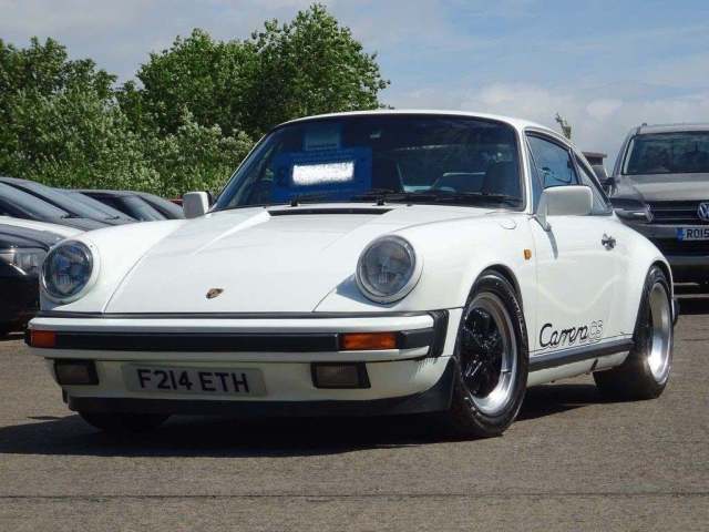 Porsche 911 3.2 Classic Carrera Club Sport 2dr Coupe Petrol