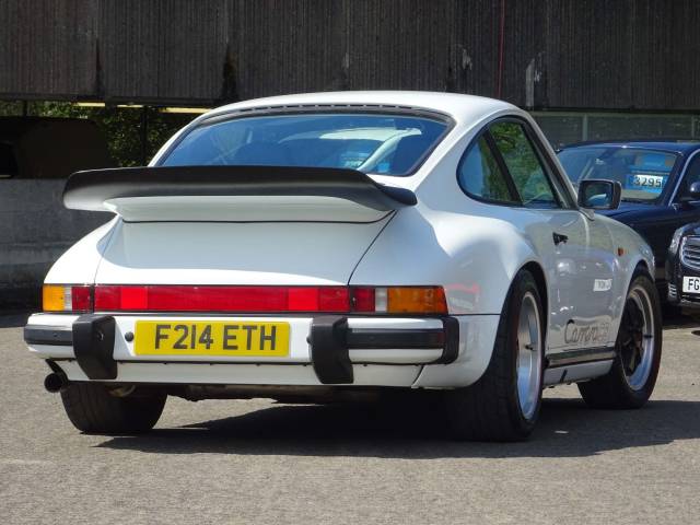 1989 Porsche 911 3.2 Classic Carrera Club Sport 2dr