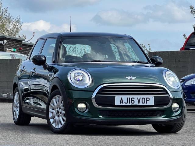 Mini Hatch 1.5 Cooper D 5dr Hatchback Diesel GREEN