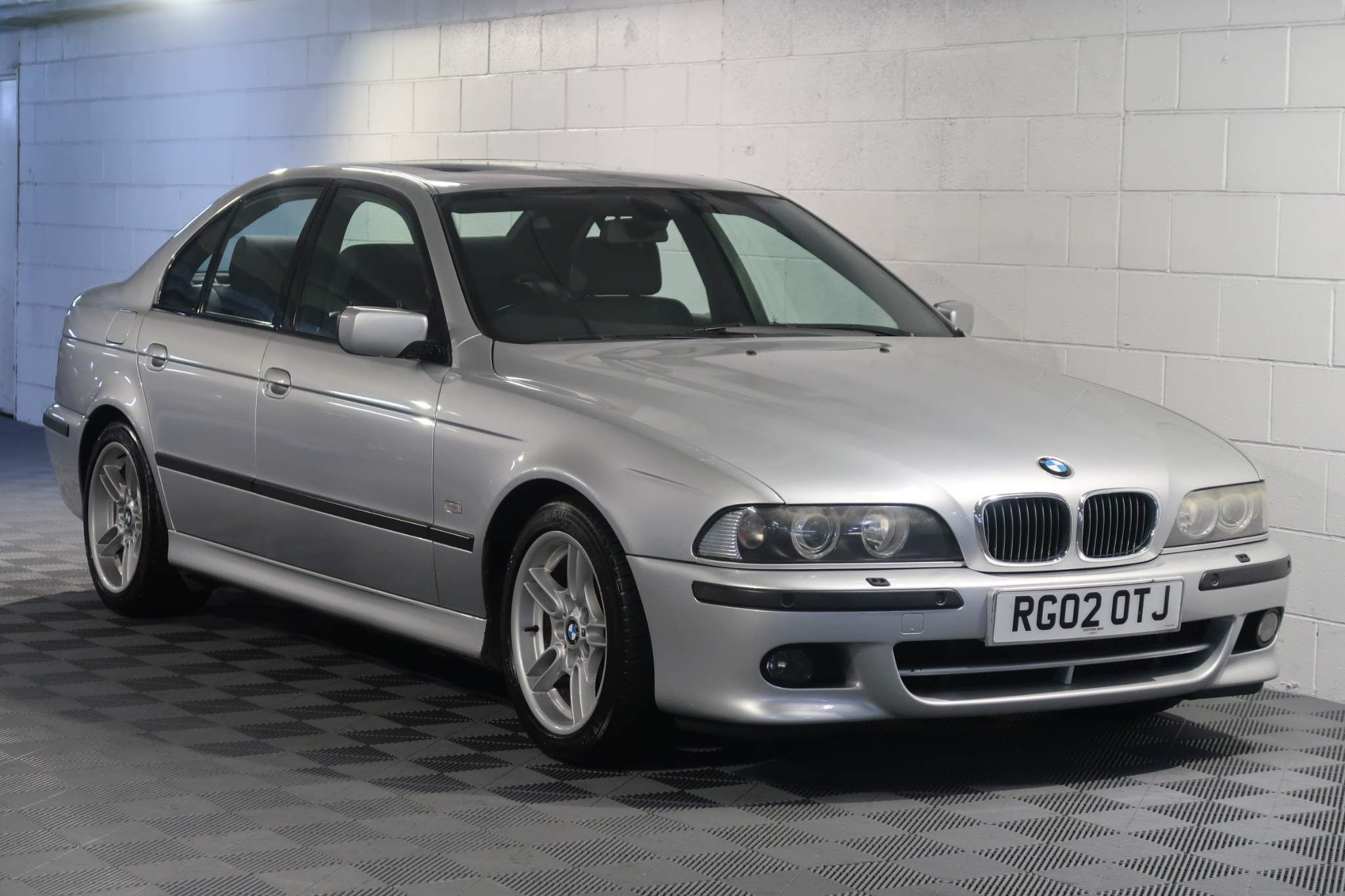 2002 BMW 5 Series