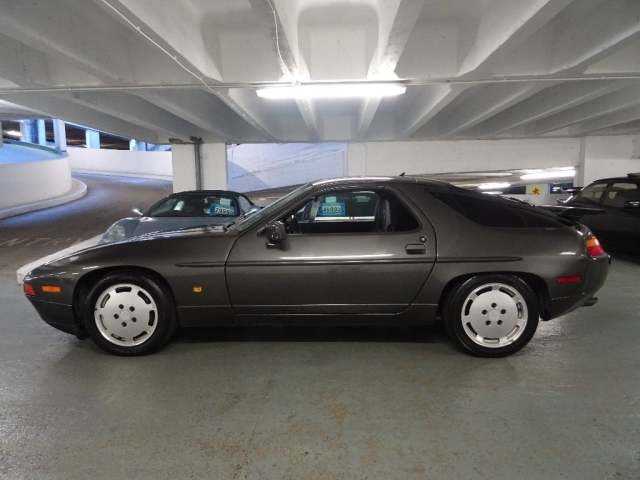 1990 Porsche 928 5.0 S4 Auto LHD