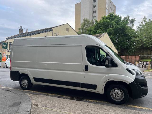 2019 Peugeot Boxer 2.2 BlueHDi H2 Professional Van 140ps