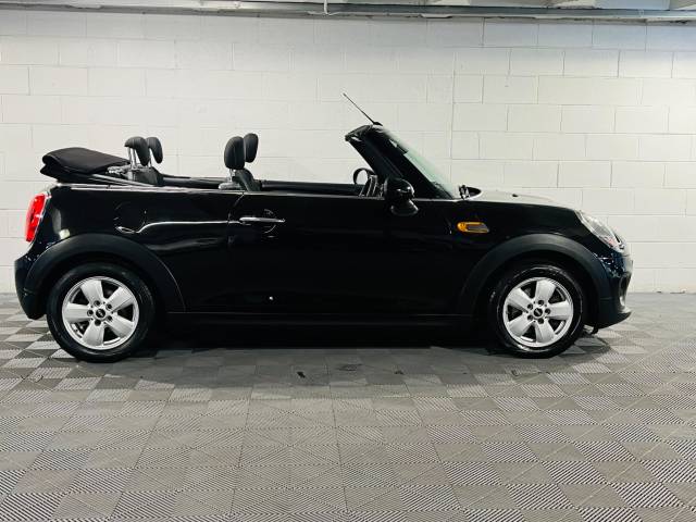 2016 Mini Convertible 1.5 Cooper 2dr